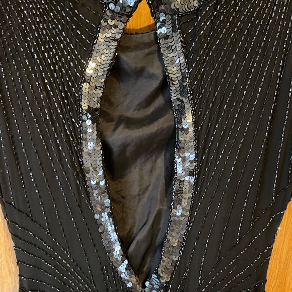 Black beaded evening or party dress hardly worn, open back with zipper - Picture 7 of 10
